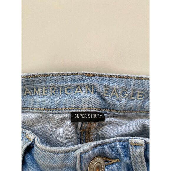 American Eagle Distressed Super High Rise Flare Stretch Light Wash Jeans Size 2 - Picture 7 of 10